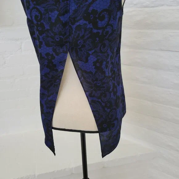 Express Tank Top Womens Small Blue Black Back Slit Navy Floral Sleeveless - Picture 7 of 7